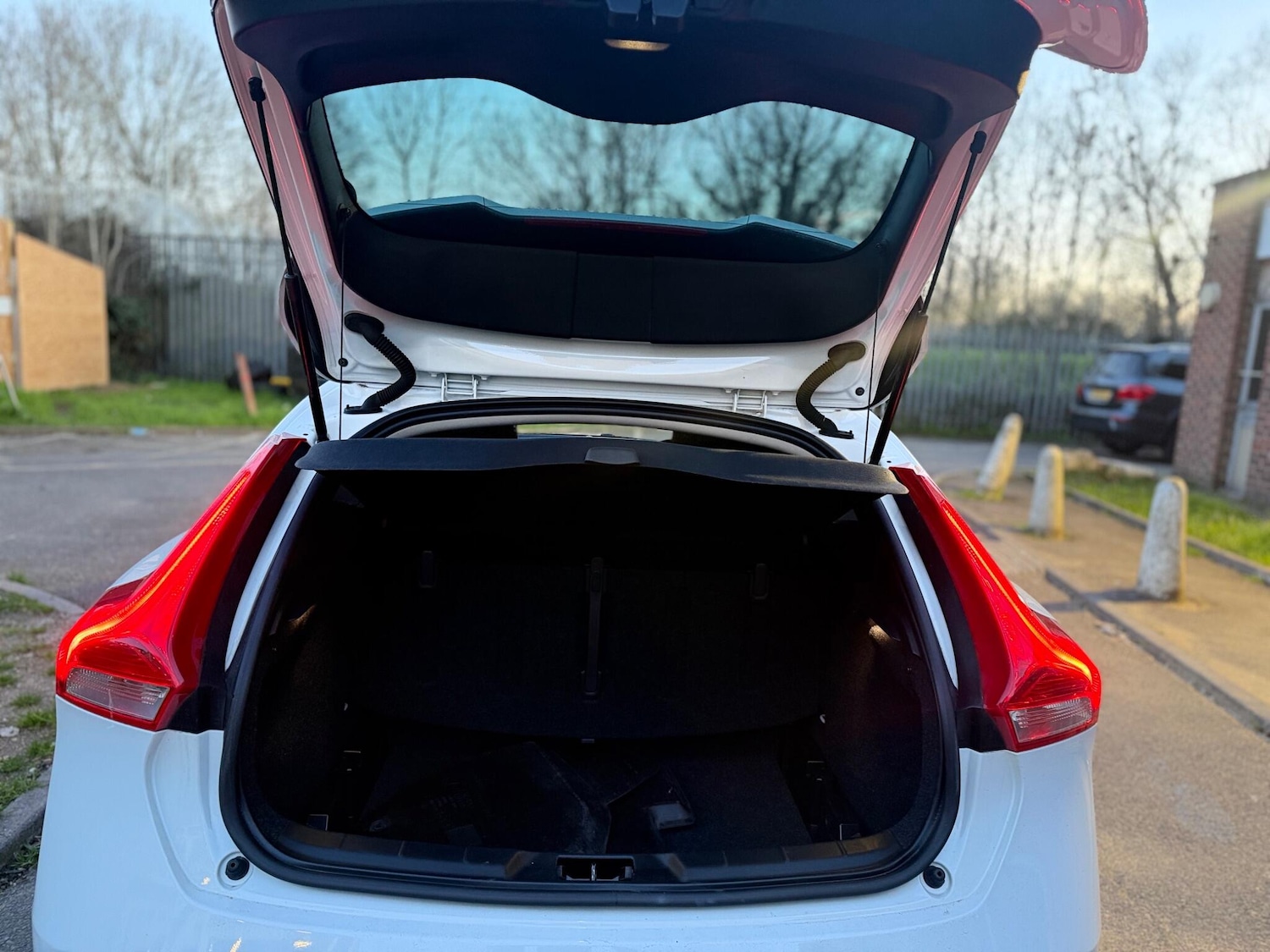 Used Volvo V40 2025 for sale - 78175915: Photo 19