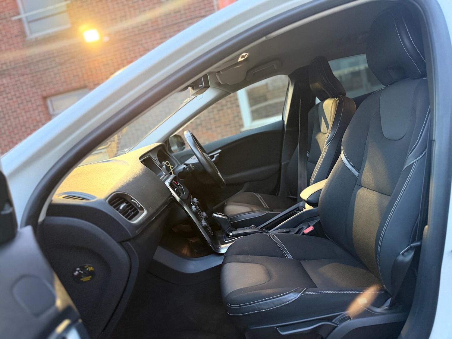 Used Volvo V40 2025 for sale - 78175915: Photo 23