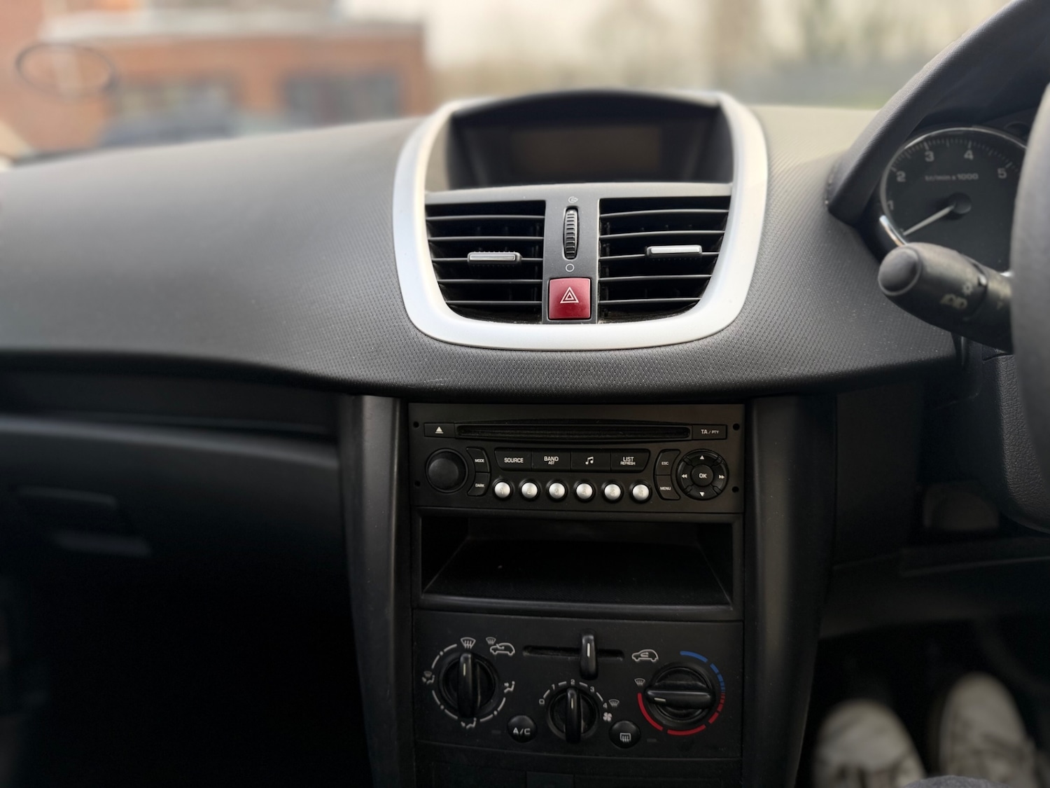 Used Peugeot 207 2009 for sale - 77545558: Photo 29