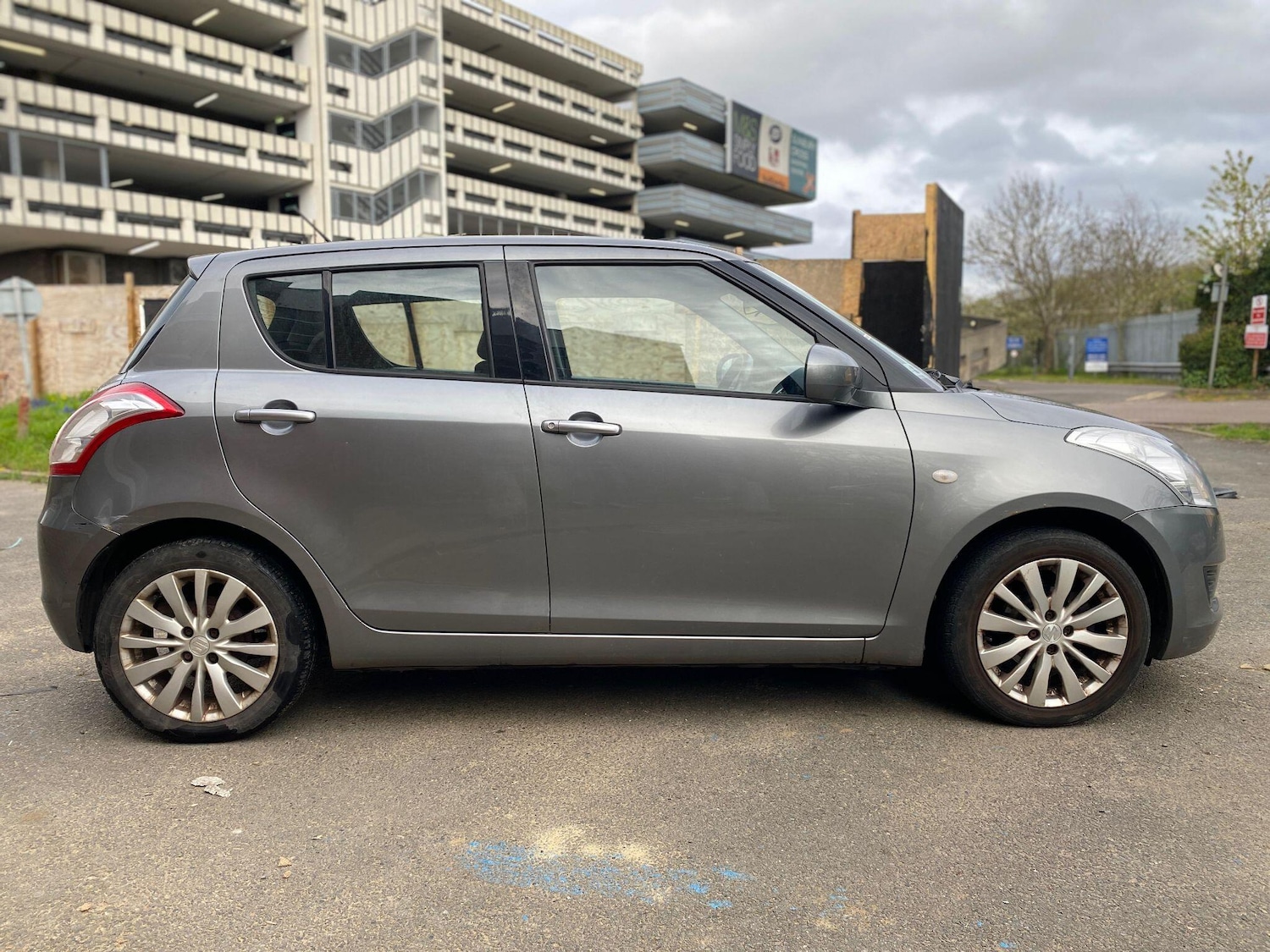 Used Suzuki Swift 2011 for sale - 78204122: Photo 10