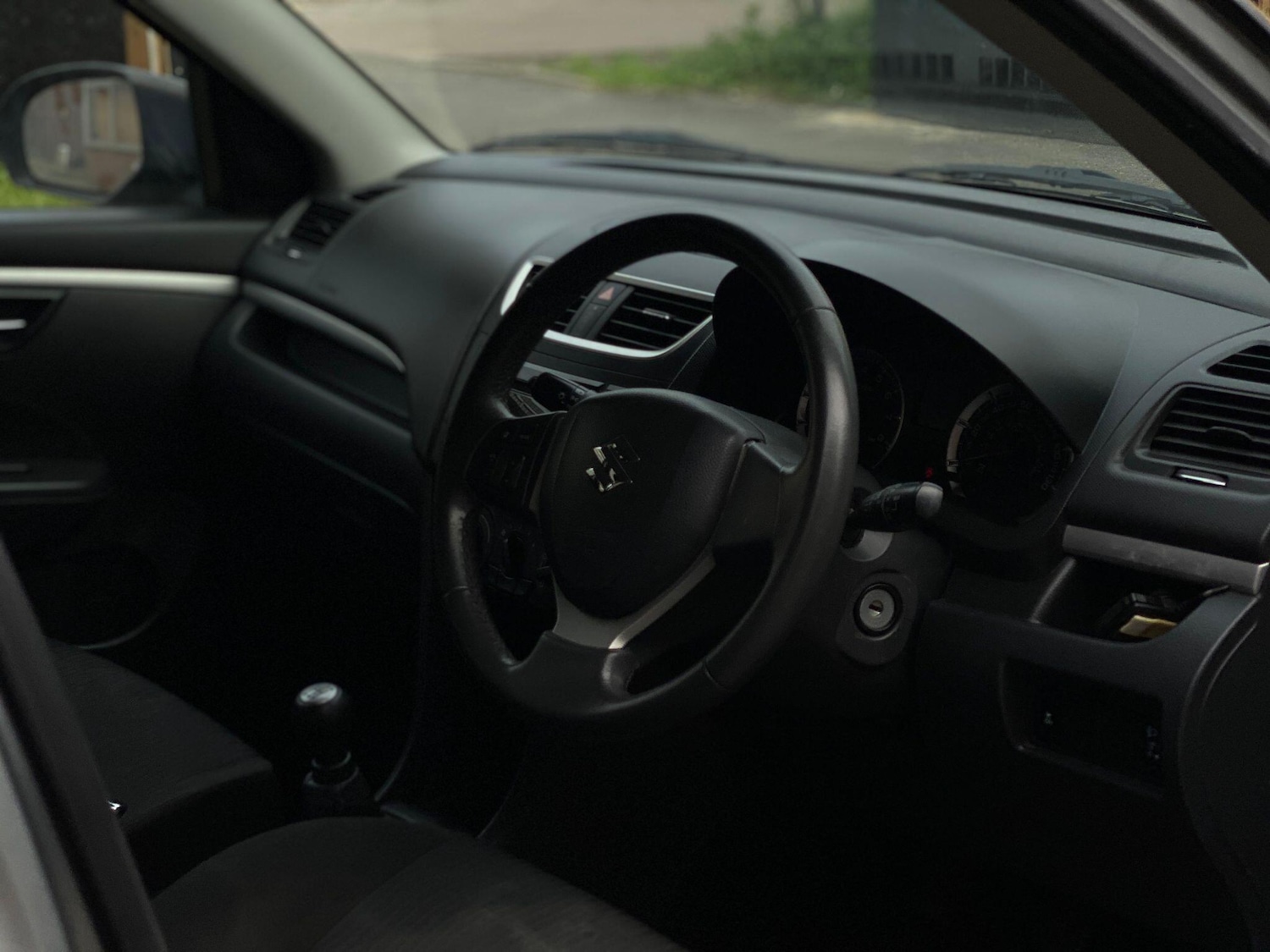 Used Suzuki Swift 2011 for sale - 78204122: Photo 3