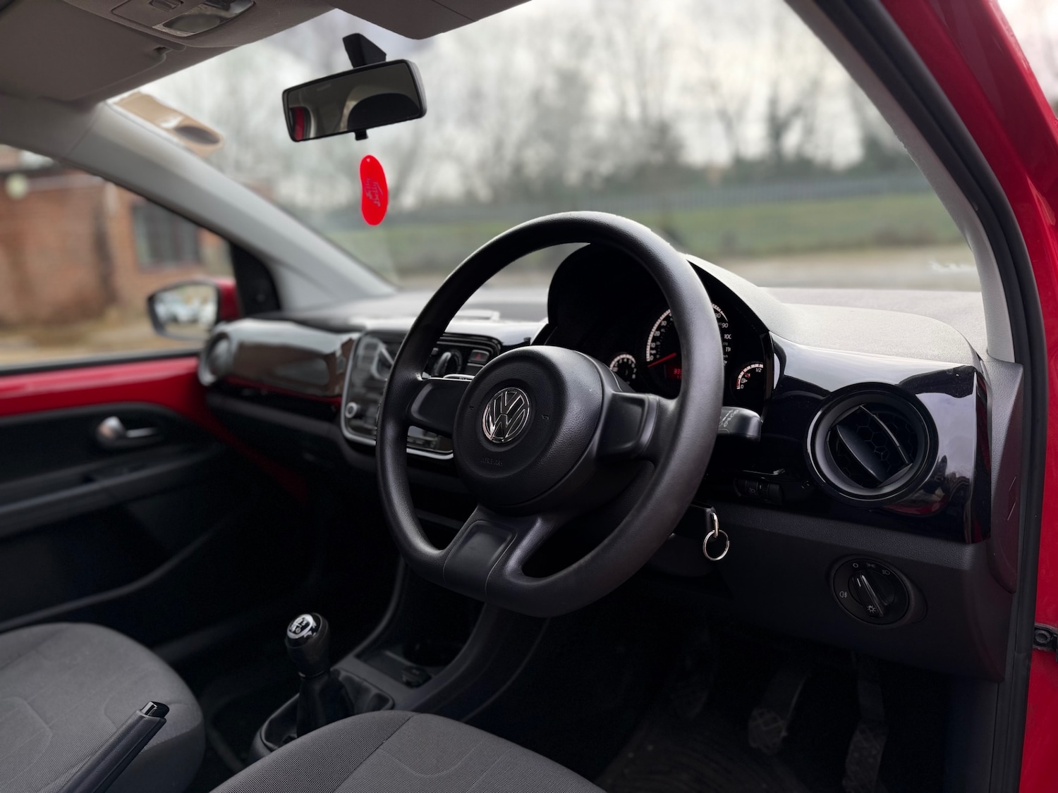 Used Volkswagen up! 2013 for sale - 77578164: Photo 24