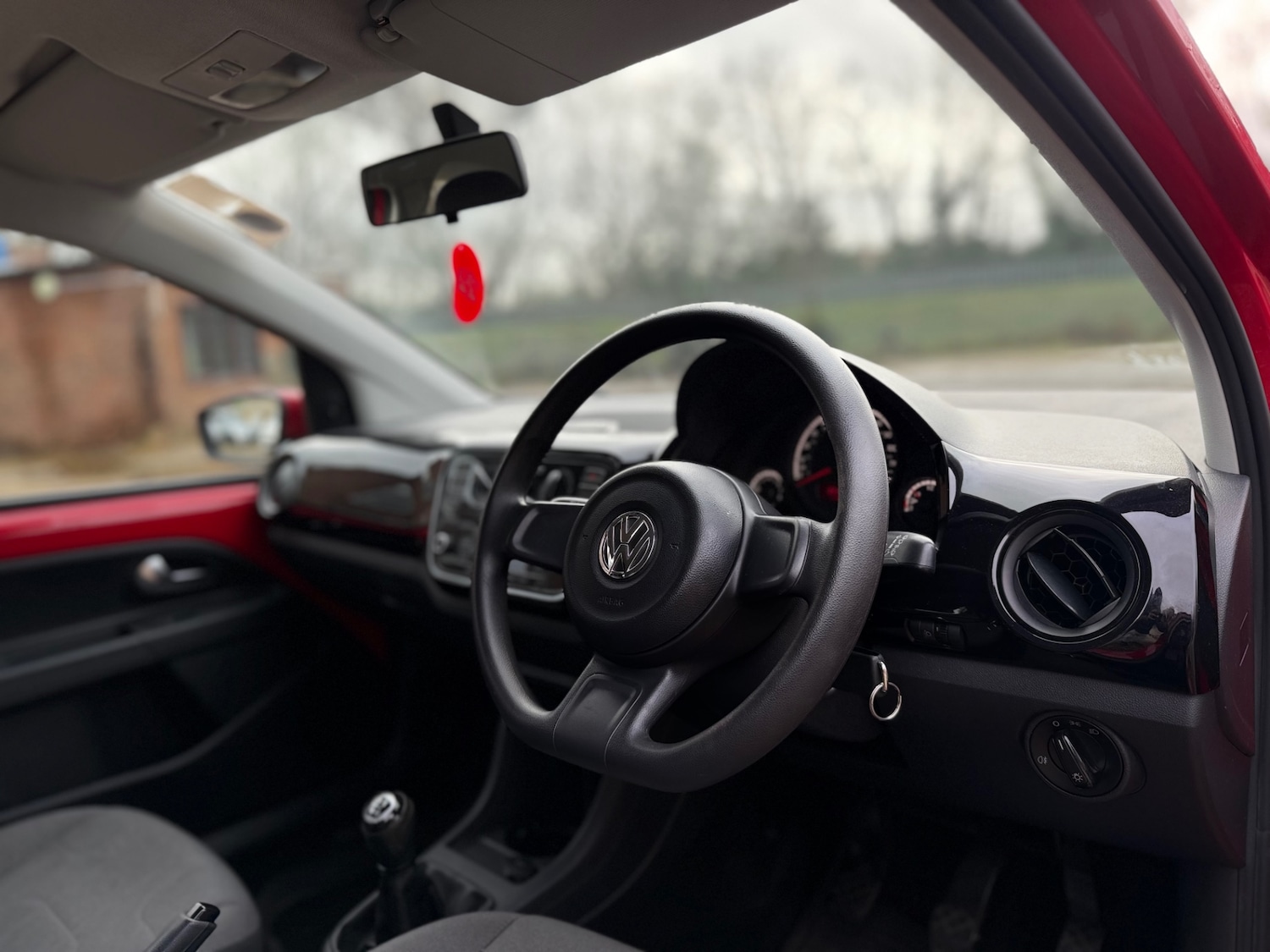 Used Volkswagen up! 2013 for sale - 77578164: Photo 3