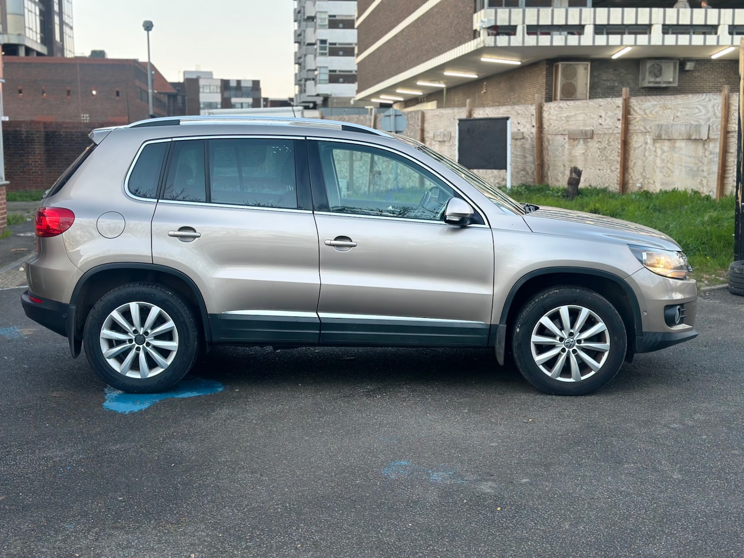Used Volkswagen Tiguan 2015 for sale - 78061086: Photo 13