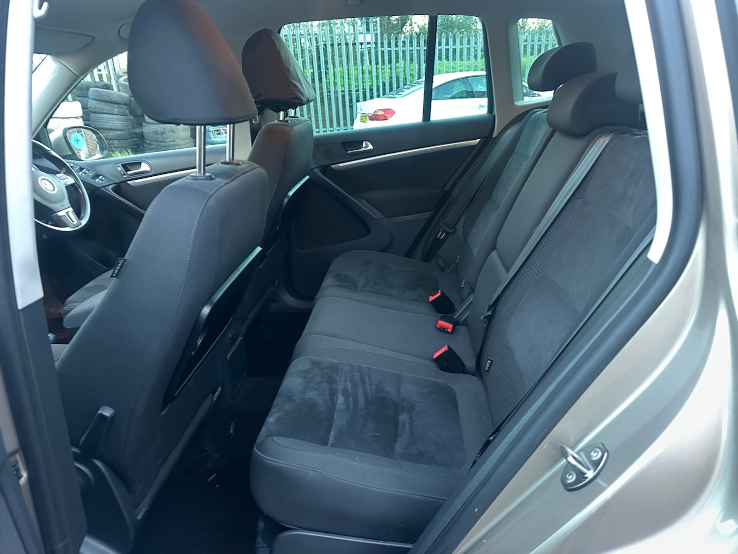 Used Volkswagen Tiguan 2015 for sale - 78061086: Photo 19