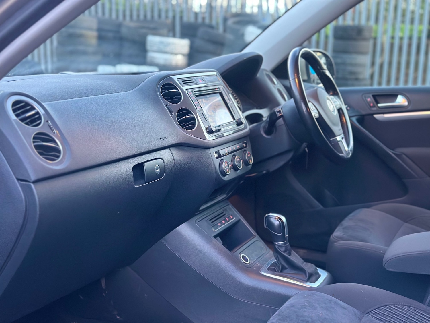 Used Volkswagen Tiguan 2015 for sale - 78061086: Photo 20