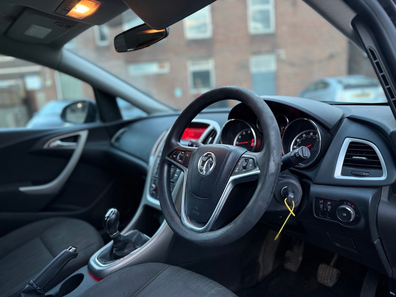 Used Vauxhall Astra 2011 for sale - 77578190: Photo 3