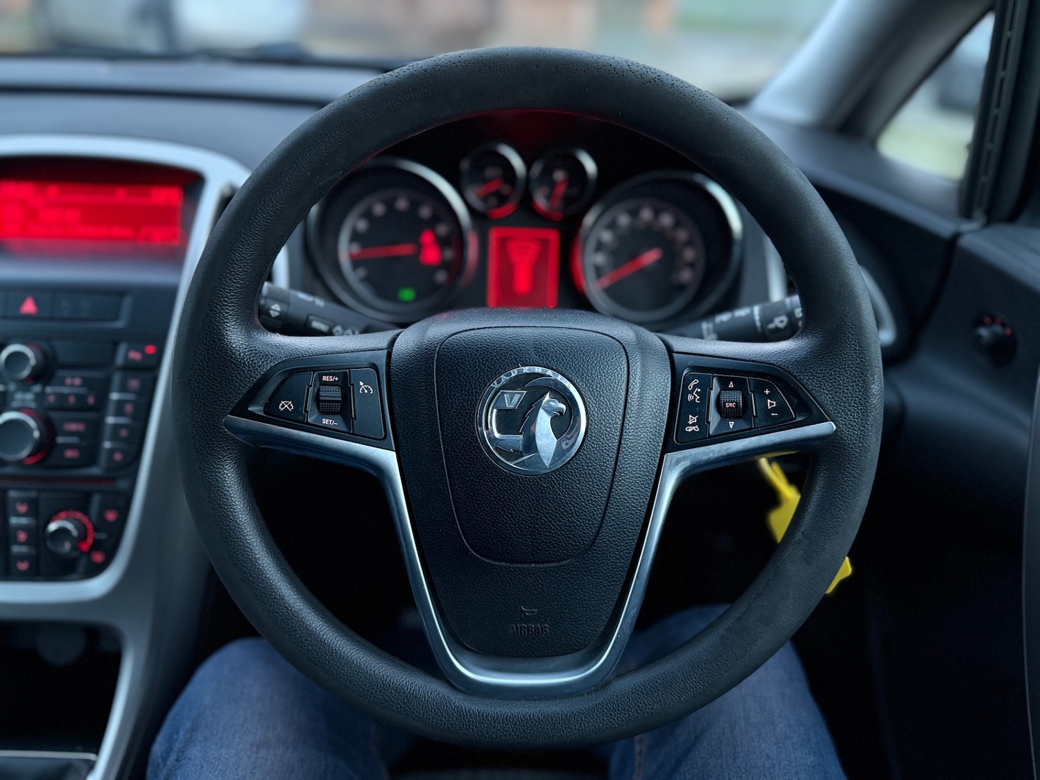 Used Vauxhall Astra 2011 for sale - 77578190: Photo 30