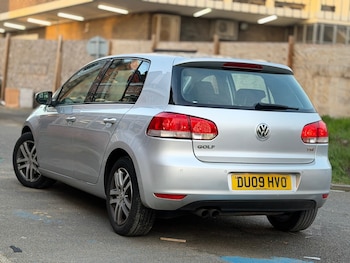 Used Volkswagen Golf 2009 for sale - 77763151: Photo