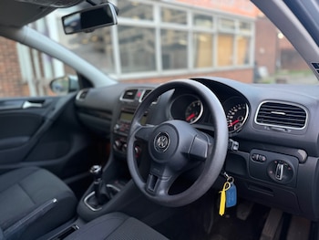 Used Volkswagen Golf 2009 for sale - 77763151: Photo