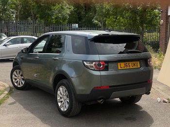 Used Land Rover Discovery Sport 2015 for sale - 78740835: Photo