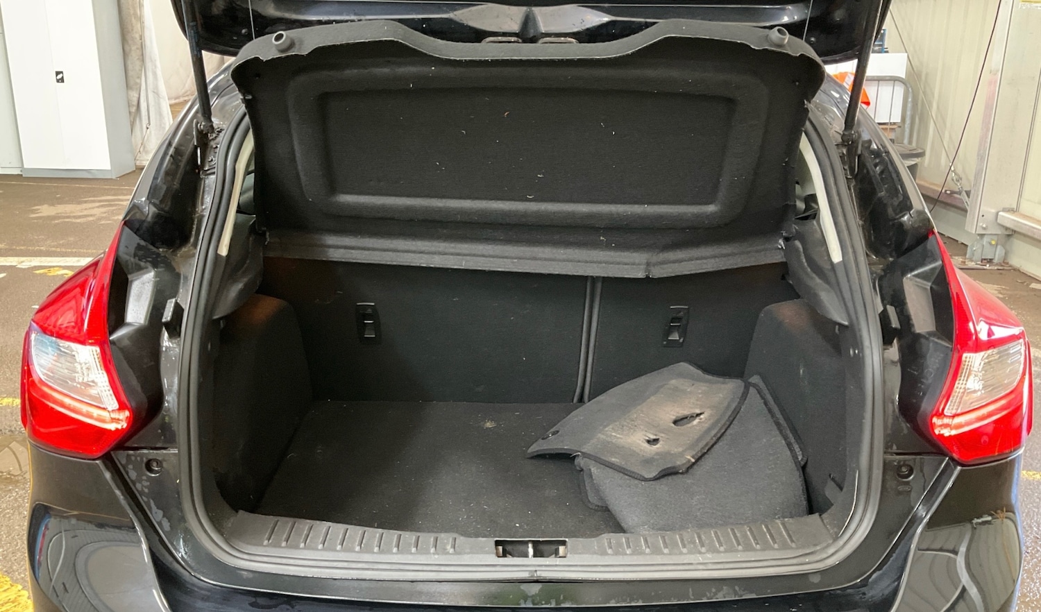 Used Ford Focus 2014 for sale - 77802877: Photo 4