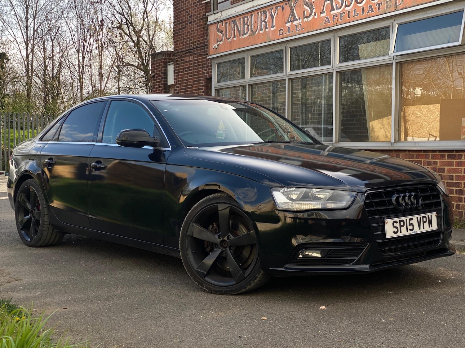 Used Audi A4 2015 for sale - 78175899: Photo 4