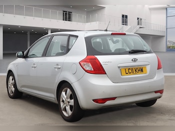 Used Kia Ceed 2011 for sale - 77763068: Photo