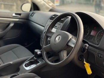 Used Volkswagen Golf 2005 for sale - 78763084: Photo