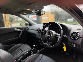 Used Audi A1 2011 for sale - 78175875: Photo