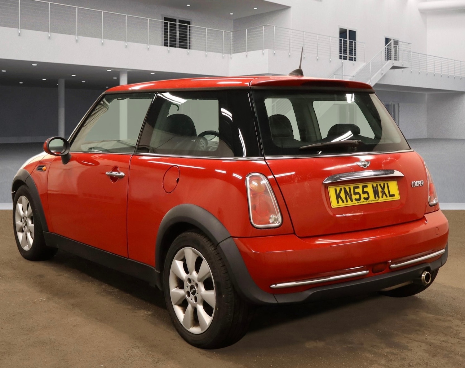 Used MINI Hatch 2005 for sale - 77802885: Photo 2