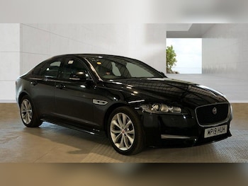 Used Jaguar XF 2019 for sale - 78561970: Photo