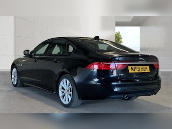 Used Jaguar XF 2019 for sale - 78561970: Photo