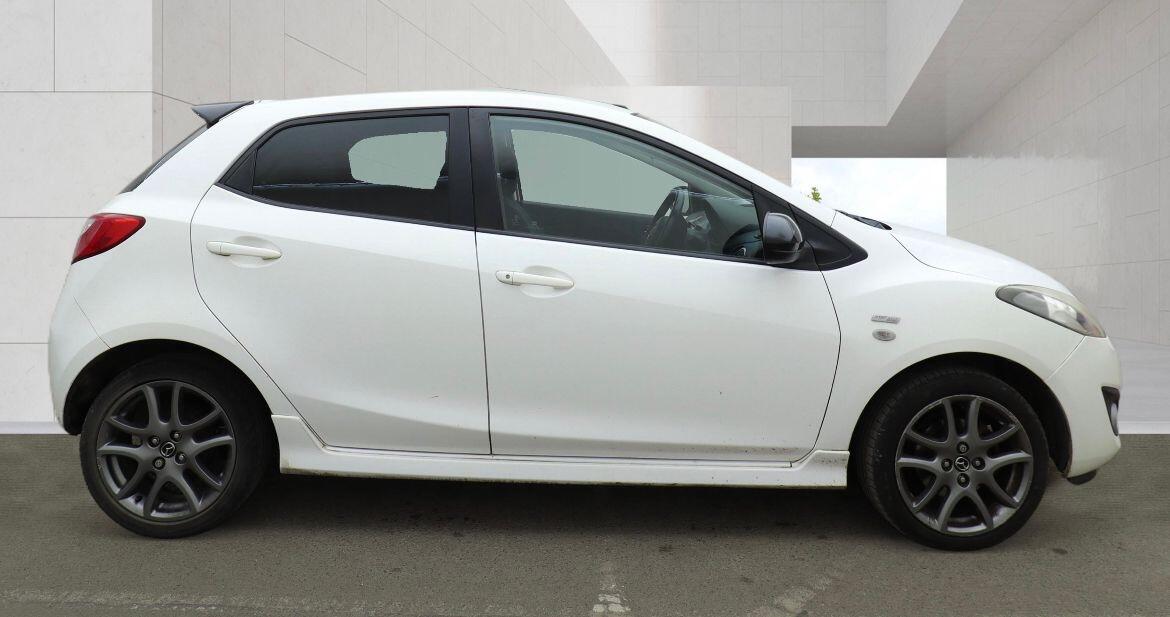 Used Mazda Mazda2 2014 for sale - 78175877: Photo 2