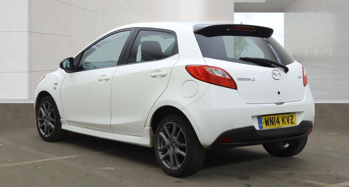 Used Mazda Mazda2 2014 for sale - 78175877: Photo 4