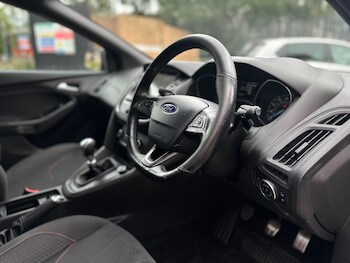 Used Ford Focus 2017 for sale - 78947078: Photo