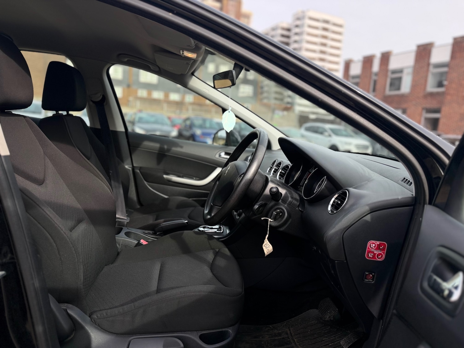 Used Peugeot 308 2010 for sale - 77589968: Photo 26