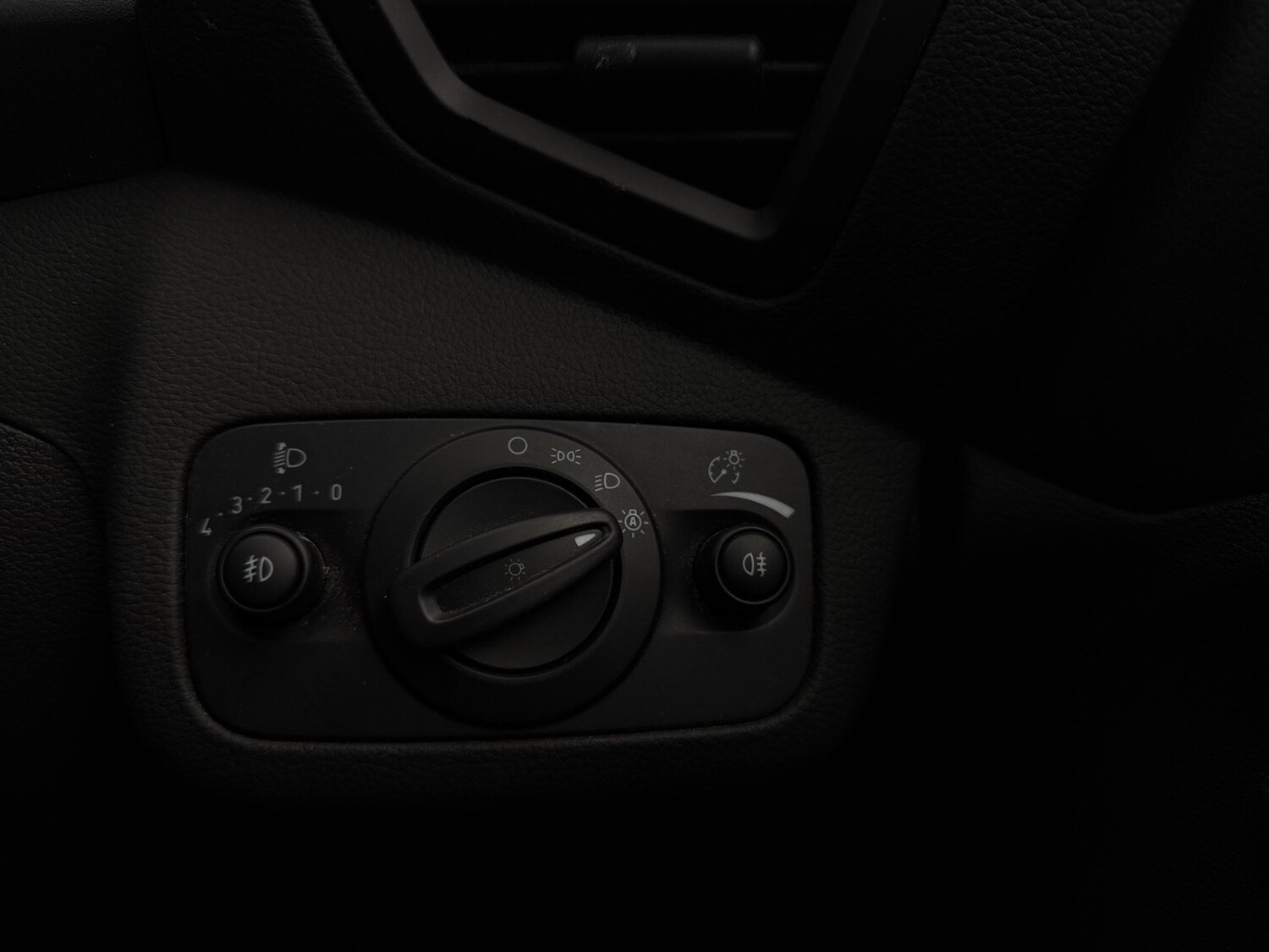 Used Ford Kuga 2018 for sale - 77640234: Photo 33