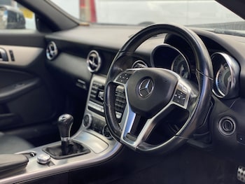 Used Mercedes-Benz SLK 2011 for sale - 78204044: Photo