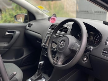 Used Volkswagen Polo 2011 for sale - 79116527: Photo