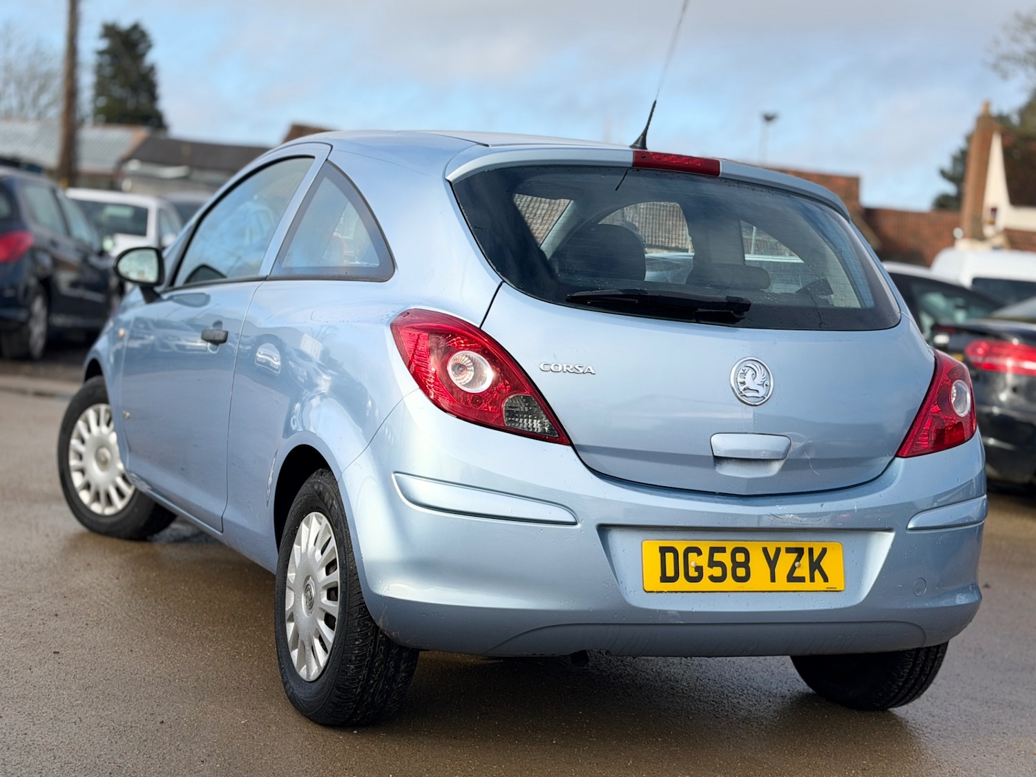 Used Vauxhall Corsa 2008 for sale - 77578220: Photo 2