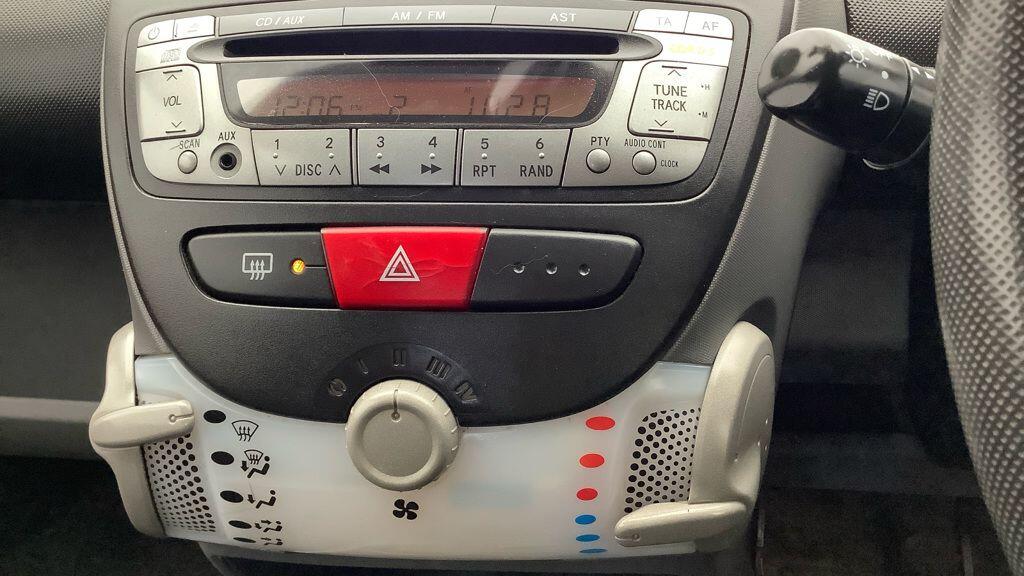 Used Peugeot 107 2010 for sale - 78175909: Photo 11