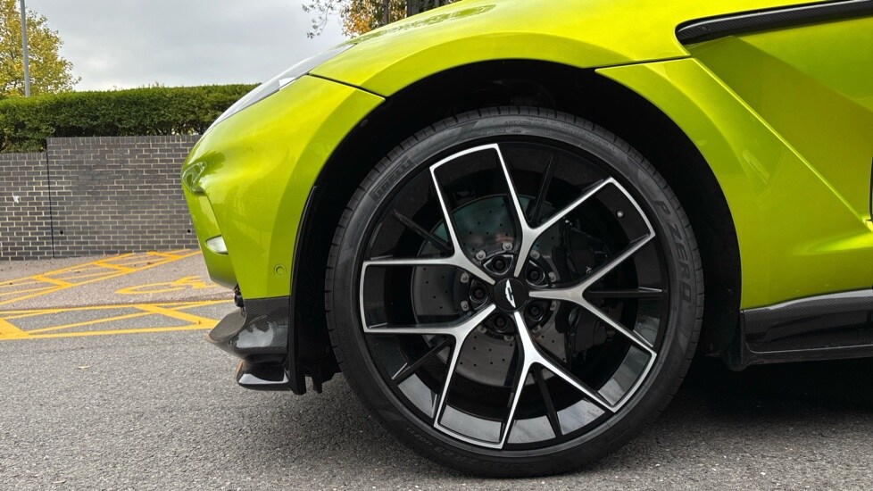 Used Aston Martin DBX 2024 for sale - 76067118: Photo 4