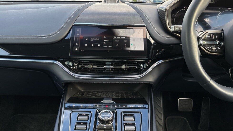 Used Aston Martin DBX 2024 for sale - 76067069: Photo 10