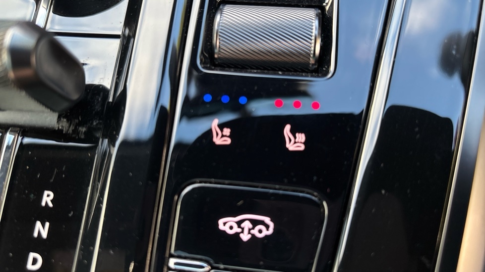 Used Aston Martin DBX 2024 for sale - 76067069: Photo 38