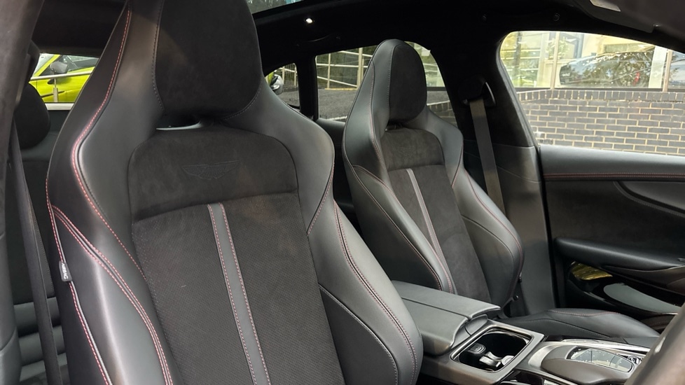 Used Aston Martin DBX 2023 for sale - 76015106: Photo 12