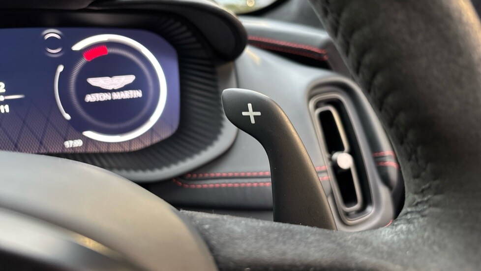 Used Aston Martin DBX 2023 for sale - 76015106: Photo 30