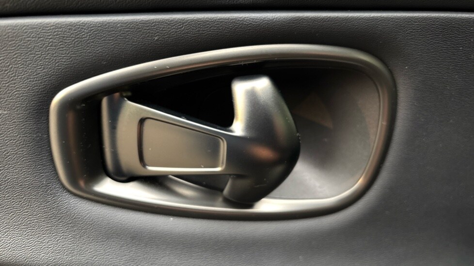 Used Aston Martin DBX 2023 for sale - 76015106: Photo 44