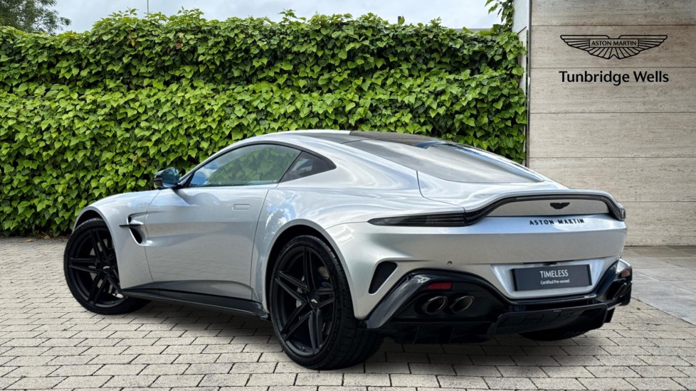Used Aston Martin Vantage 2025 for sale - 75742762: Photo 2