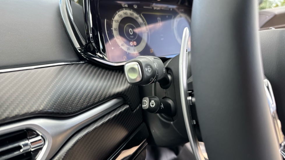 Used Aston Martin Vantage 2025 for sale - 75742762: Photo 29