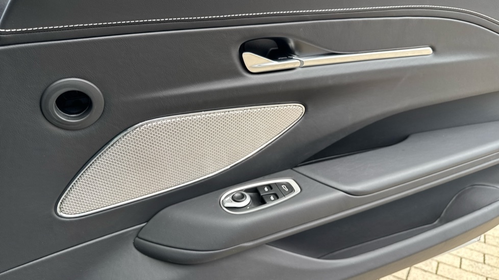 Used Aston Martin Vantage 2025 for sale - 75742762: Photo 34