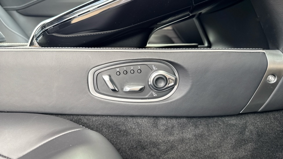 Used Aston Martin Vantage 2025 for sale - 75742762: Photo 36