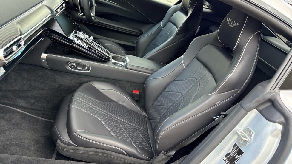 Used Aston Martin Vantage 2025 for sale - 75742762: Photo 42