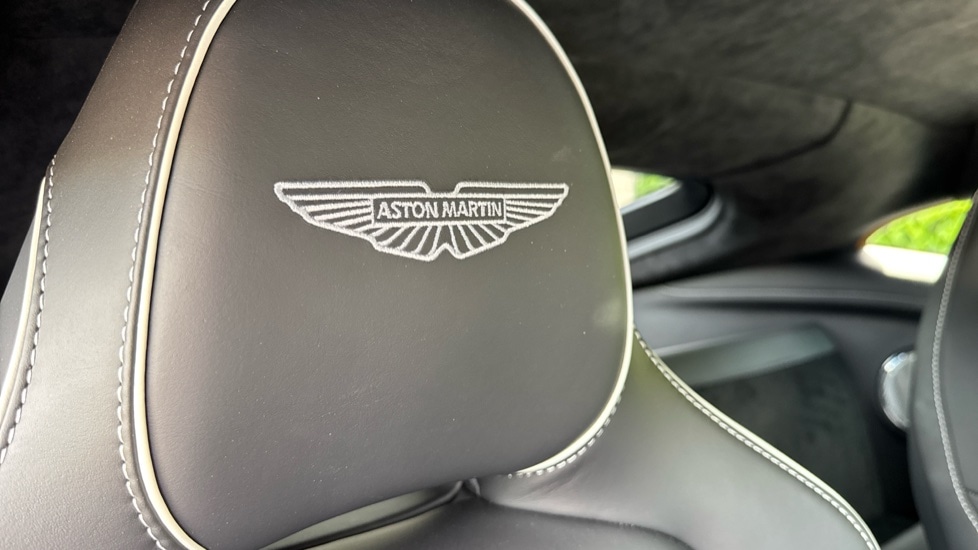 Used Aston Martin Vantage 2025 for sale - 75742762: Photo 5
