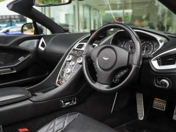 Used Aston Martin Vanquish 2017 for sale - 74732229: Photo
