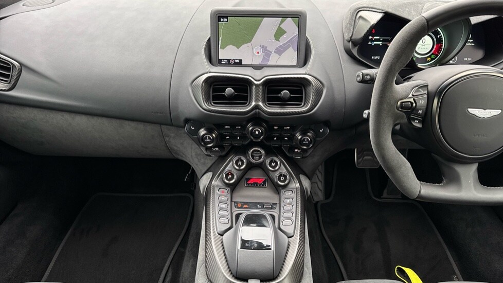Used Aston Martin Vantage 2024 for sale - 76203881: Photo 10