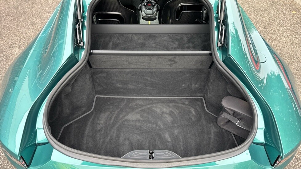 Used Aston Martin Vantage 2024 for sale - 76203881: Photo 21