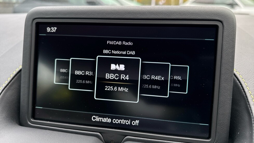 Used Aston Martin Vantage 2024 for sale - 76203881: Photo 39