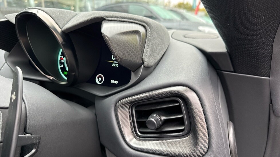 Used Aston Martin Vantage 2024 for sale - 76203881: Photo 44