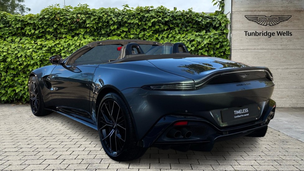 Used Aston Martin Vantage 2021 for sale - 76116808: Photo 2